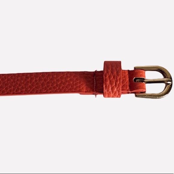 1/2” TEXTURED RED SKINNY BELT - Picture 9 of 12